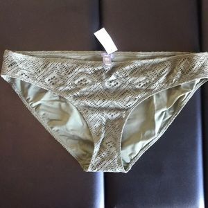 NWT-never worn Aerie Olive Green bikini bottoms